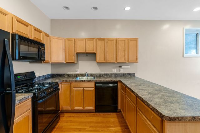 5028 W Lawrence Avenue, Chicago, IL 60630