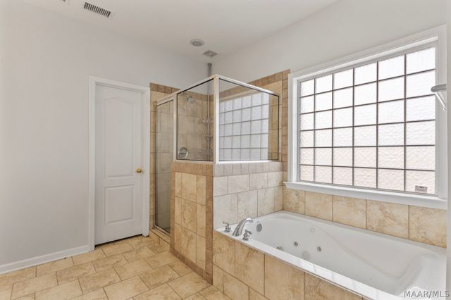2014 Vonica Rose Street, Deatsville, AL 36022