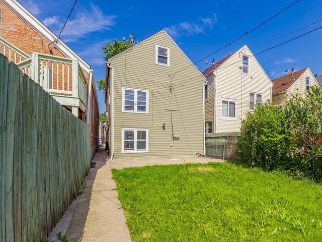 2749 S Trumbull Avenue, Chicago, IL 60623