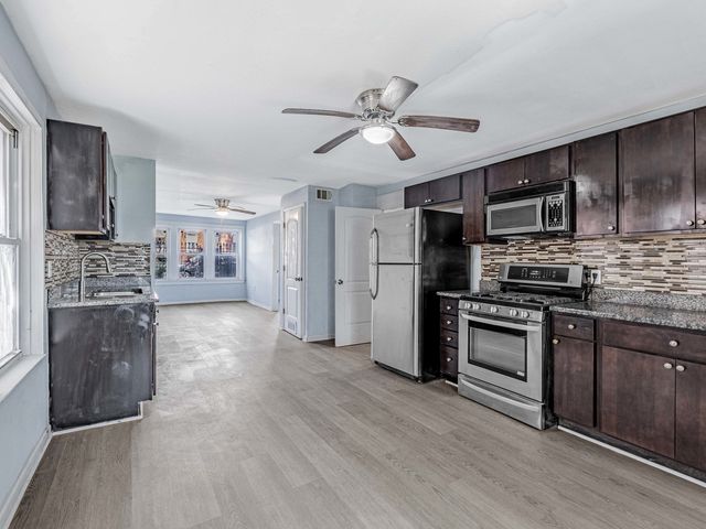 2749 S Trumbull Avenue, Chicago, IL 60623