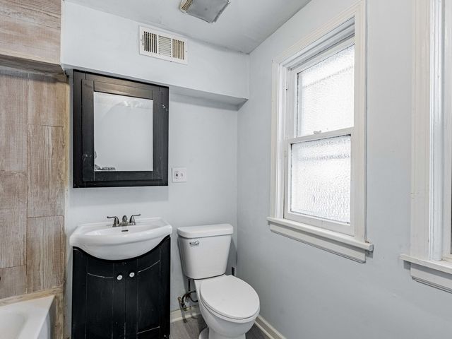 2749 S Trumbull Avenue, Chicago, IL 60623