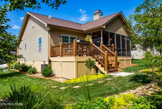 153 Berkshire Loop, Crossville, TN 38558