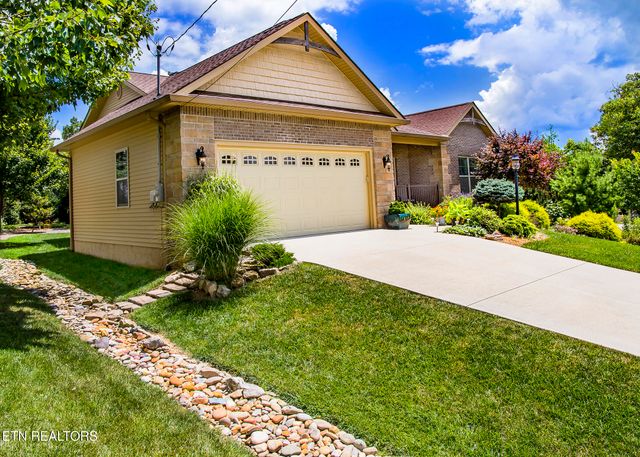 153 Berkshire Loop, Crossville, TN 38558