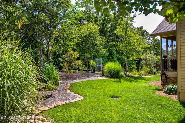 153 Berkshire Loop, Crossville, TN 38558