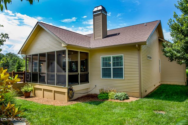 153 Berkshire Loop, Crossville, TN 38558
