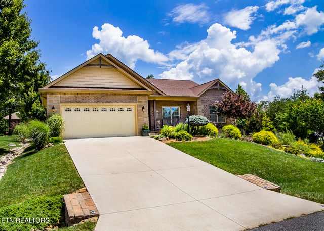 153 Berkshire Loop, Crossville, TN 38558
