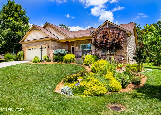 153 Berkshire Loop, Crossville, TN 38558