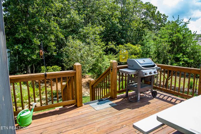 153 Berkshire Loop, Crossville, TN 38558