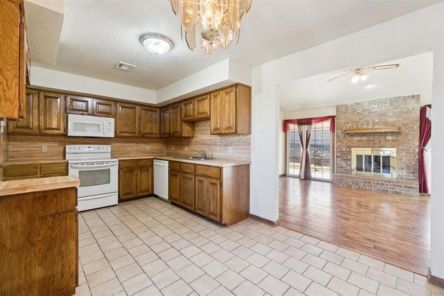 9828 Railroad, Midwest City, OK 73130