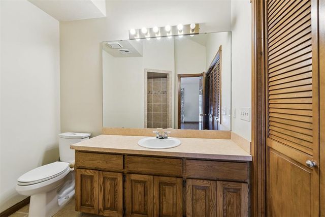 9828 Railroad, Midwest City, OK 73130