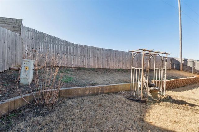 9828 Railroad, Midwest City, OK 73130