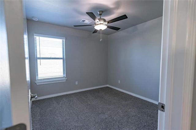 9321 NW 115th Terrace, Yukon, OK 73099