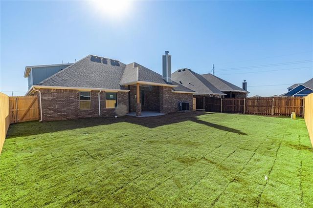 9321 NW 115th Terrace, Yukon, OK 73099