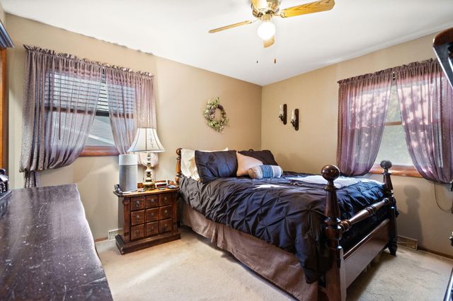 1403 Boca Lago Drive, Valparaiso, IN 46383