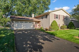 1403 Boca Lago Drive, Valparaiso, IN 46383
