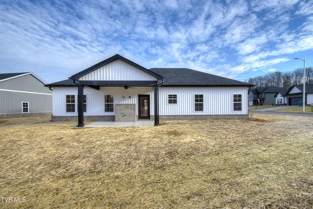 146 Ervin Loop, Erwin, TN 37650