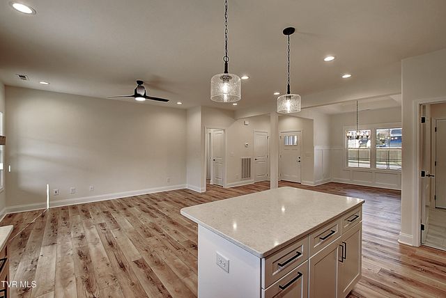 146 Ervin Loop, Erwin, TN 37650