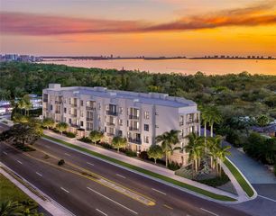4950 REMINGTON DRIVE 107, Sarasota, FL 34234