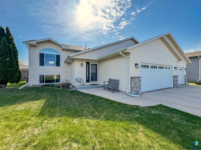 1812 S Monticello Ave Avenue, Sioux Falls, SD 57106