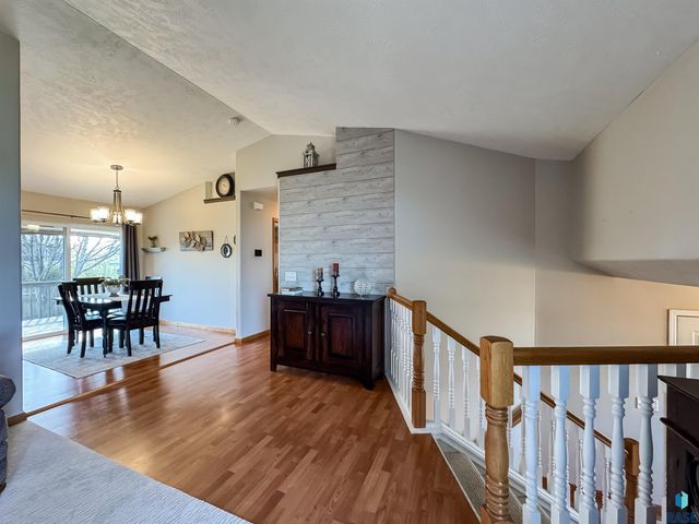 1812 S Monticello Ave Avenue, Sioux Falls, SD 57106