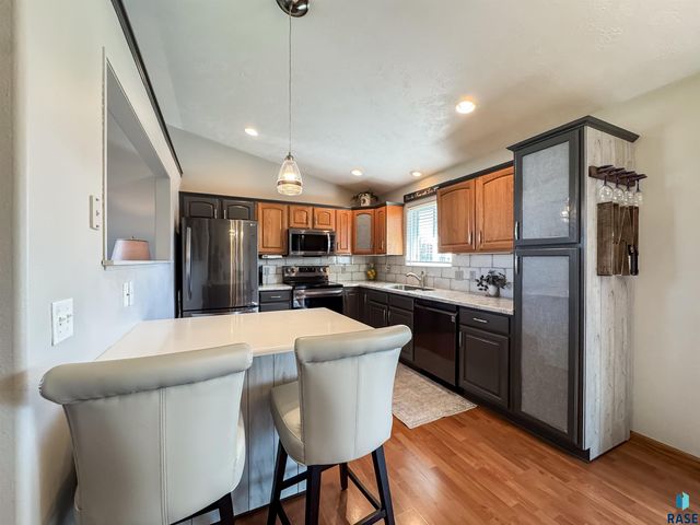 1812 S Monticello Ave Avenue, Sioux Falls, SD 57106