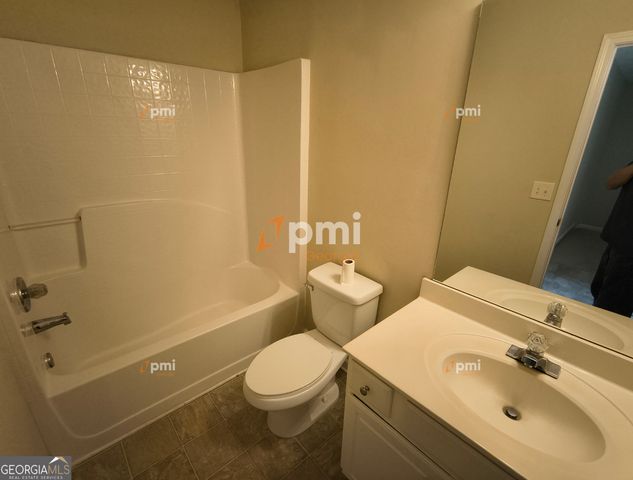 306 Creek Manor Way, Suwanee, GA 30024