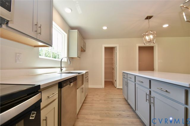 8209 Grantham Woods Way, Henrico, VA 23231