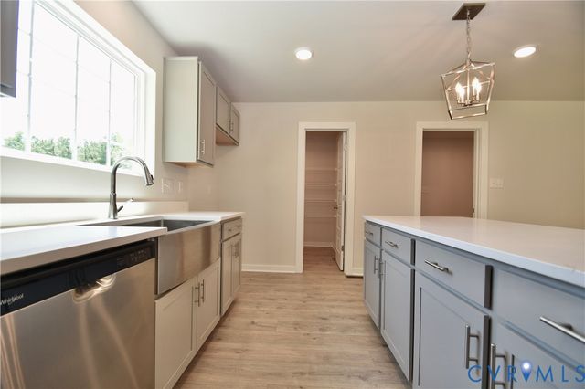 8209 Grantham Woods Way, Henrico, VA 23231