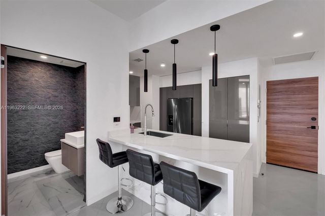 350 S Miami Ave 4103, Miami, FL 33130