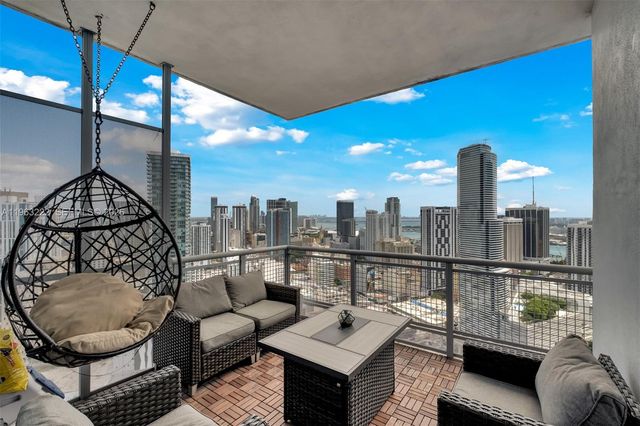 350 S Miami Ave 4103, Miami, FL 33130