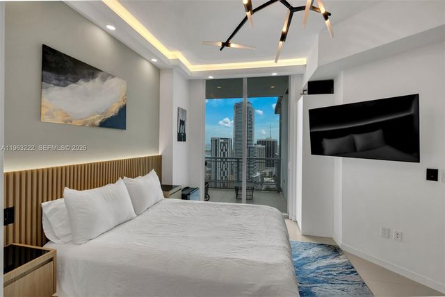 350 S Miami Ave 4103, Miami, FL 33130