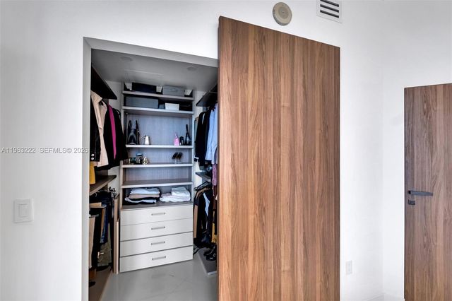 350 S Miami Ave 4103, Miami, FL 33130