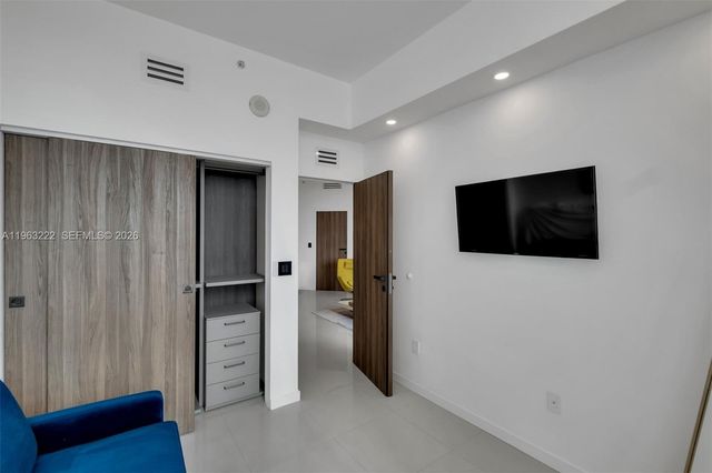 350 S Miami Ave 4103, Miami, FL 33130