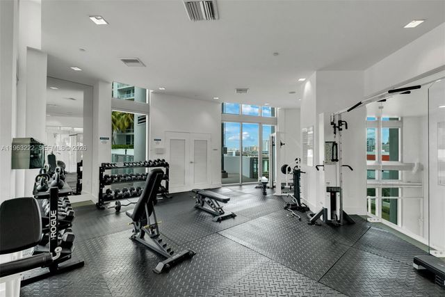 350 S Miami Ave 4103, Miami, FL 33130