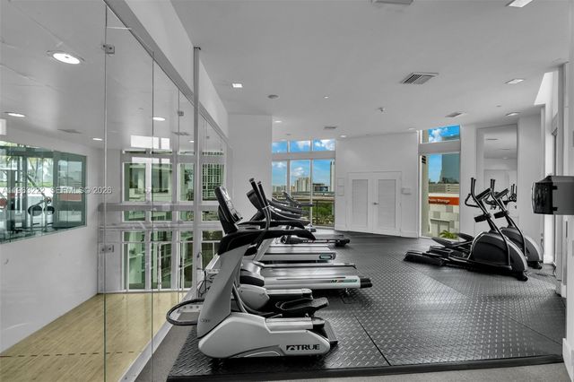 350 S Miami Ave 4103, Miami, FL 33130