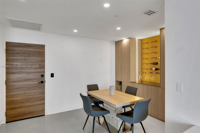 350 S Miami Ave 4103, Miami, FL 33130