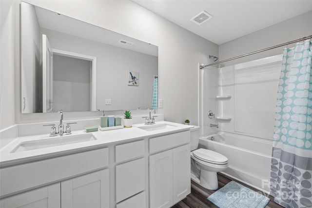 1512 Cottage Creek Drive, Bessemer City, NC 28016