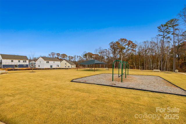 1512 Cottage Creek Drive, Bessemer City, NC 28016