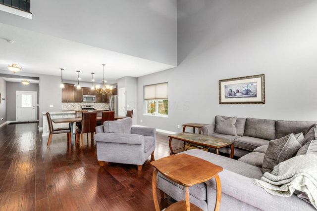 2776 Glenwood Way, Hilliard, OH 43026