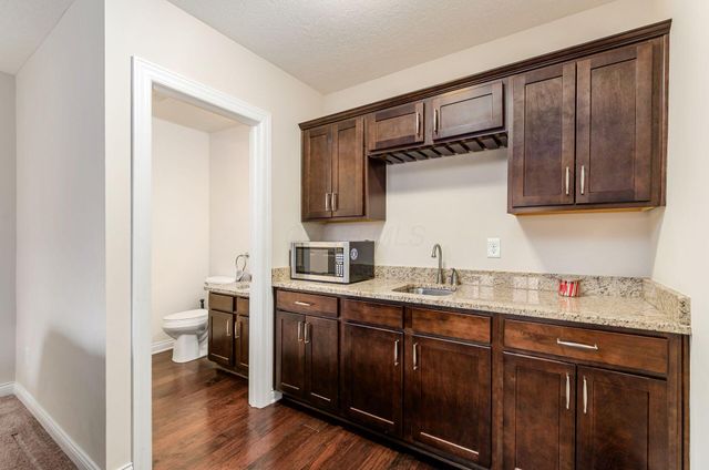 2776 Glenwood Way, Hilliard, OH 43026