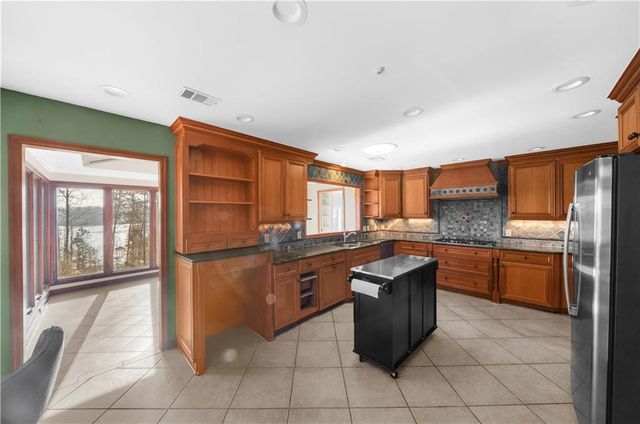 3240 Chimney Point Drive, Cumming, GA 30041