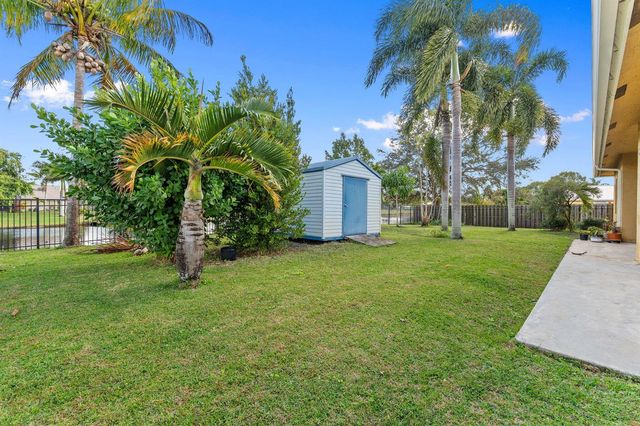 2019 SE Mantua Street, Port St. Lucie, FL 34952