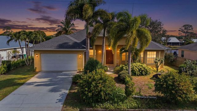 2019 SE Mantua Street, Port St. Lucie, FL 34952