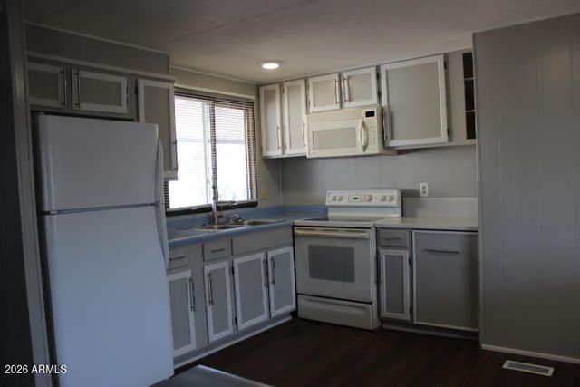 303 S Recker Road 128, Mesa, AZ 85206