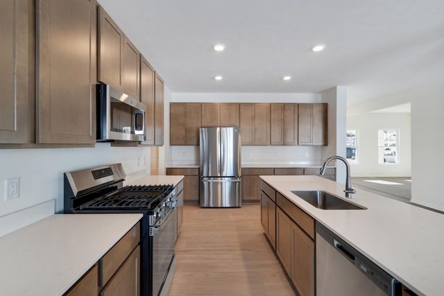 524 E 130th Place, Crown Point, IN 46307