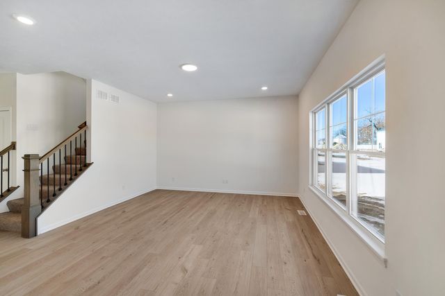 524 E 130th Place, Crown Point, IN 46307