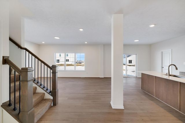 524 E 130th Place, Crown Point, IN 46307