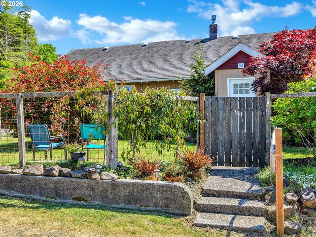 84 Se 10TH Pl, Warrenton, OR 97146