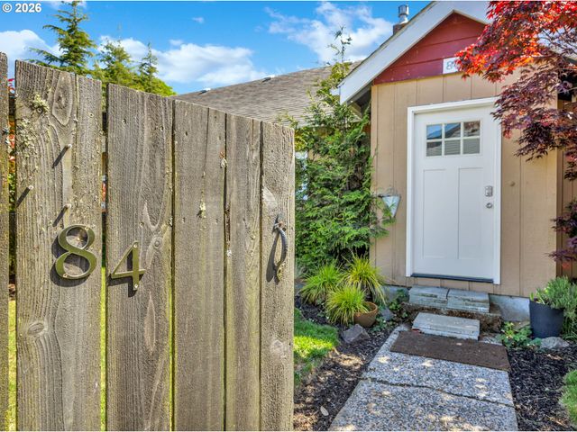 84 Se 10TH Pl, Warrenton, OR 97146