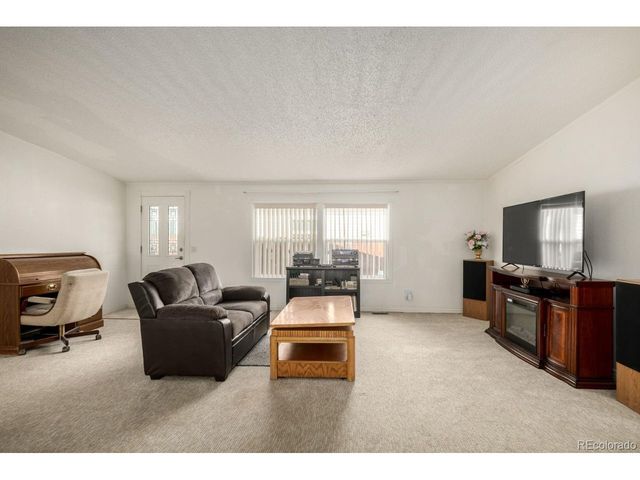 9024 Madeleine St, Denver, CO 80260